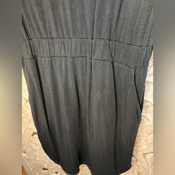 EUC Athleta Lyocell & Silk Blend Black Athletic Dress W Pockets Sz XS - Picture 3 of 5